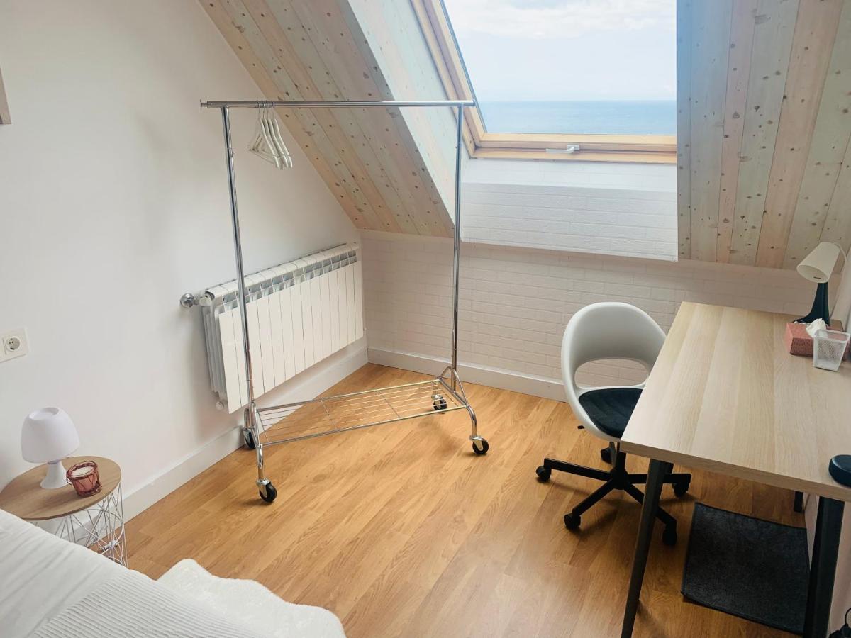 Apartamentos Lamarosa -Atico ,Vistas Al Mar Cantabrico Parking Burela ภายนอก รูปภาพ