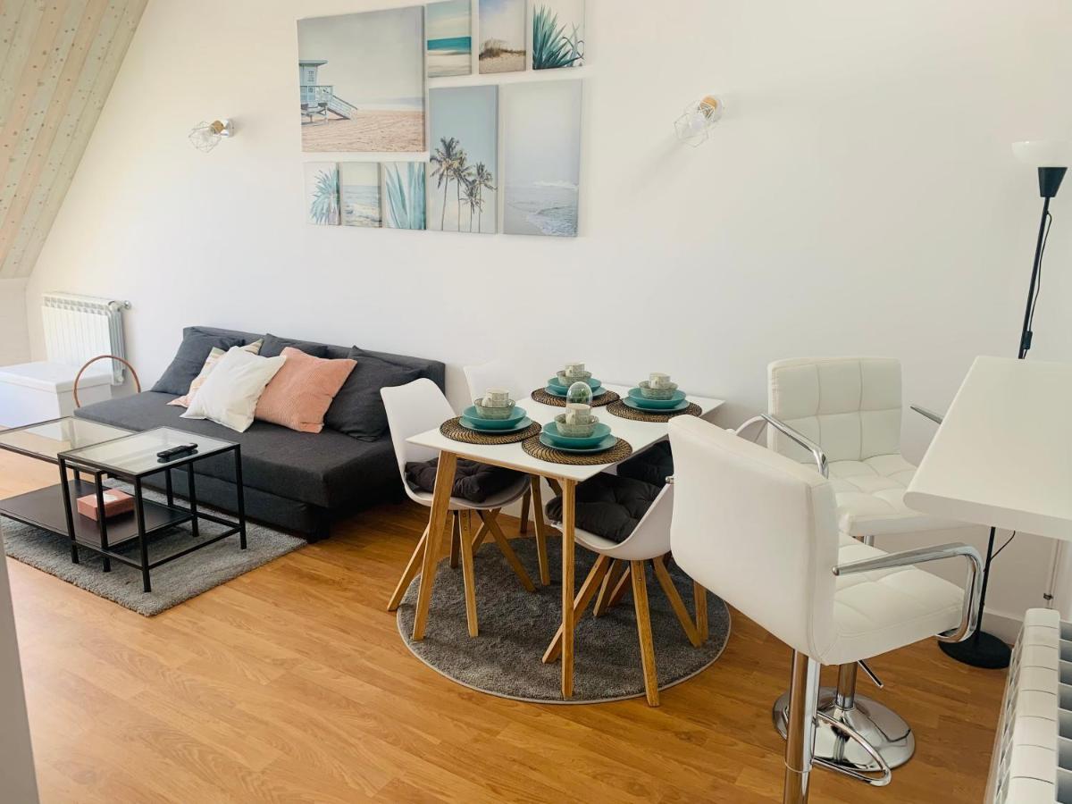 Apartamentos Lamarosa -Atico ,Vistas Al Mar Cantabrico Parking Burela ภายนอก รูปภาพ